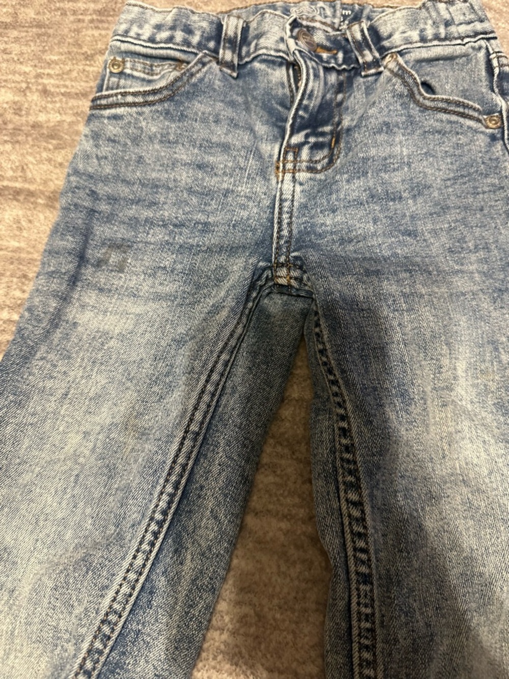 wonder nation Men's Light Wash Straight Jeans - Faded Blue